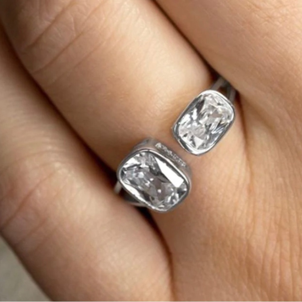 New Two Stone Cocktail Ring sz 9